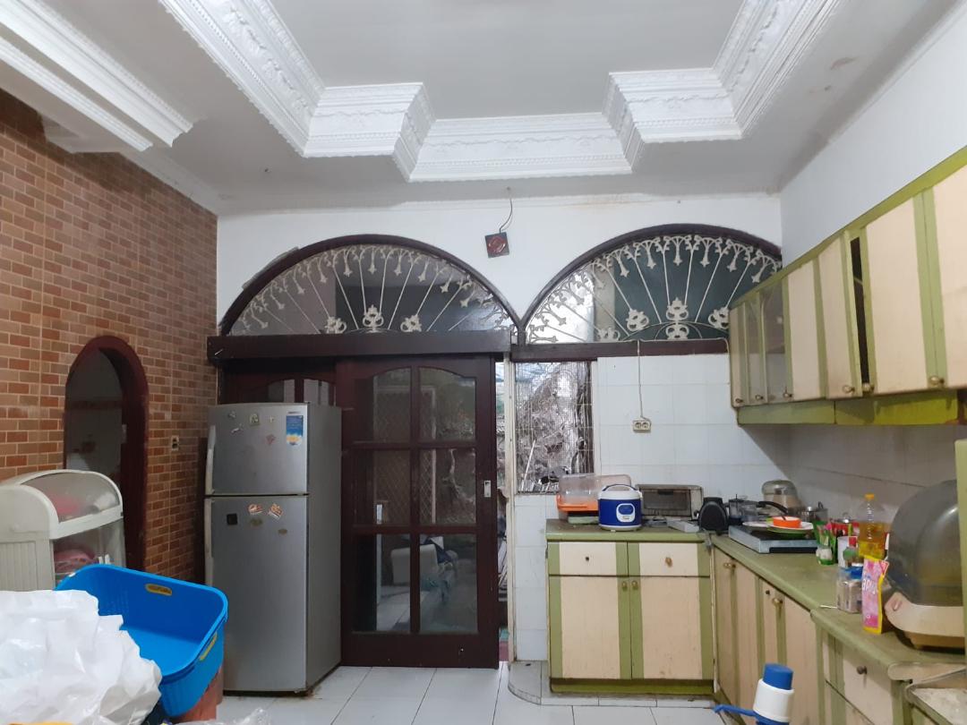 Rumah 2 lt daerah nyaman  Jln Gurame Rawamangun Jakarta Timur.