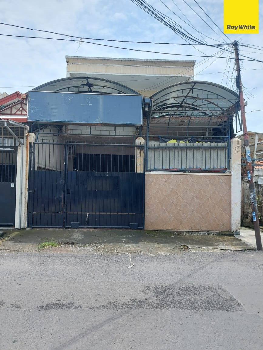 Dijual Cepat Rumah 2 Lantai di Jl. Petemon Barat, Surabaya