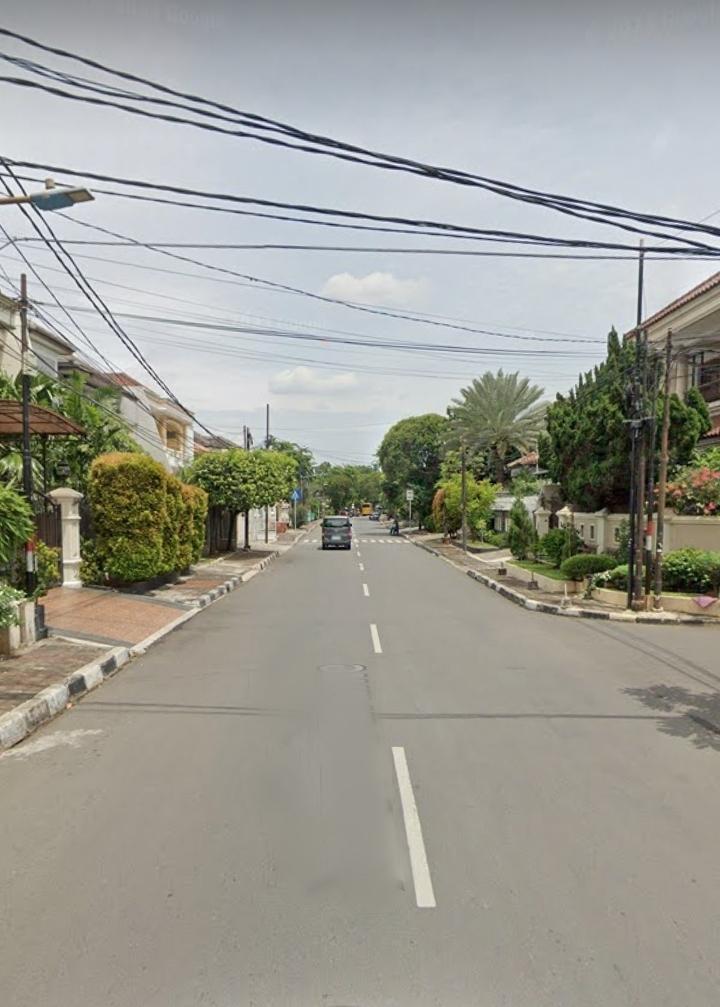 Rumah 2 lt daerah nyaman  Jln Gurame Rawamangun Jakarta Timur.