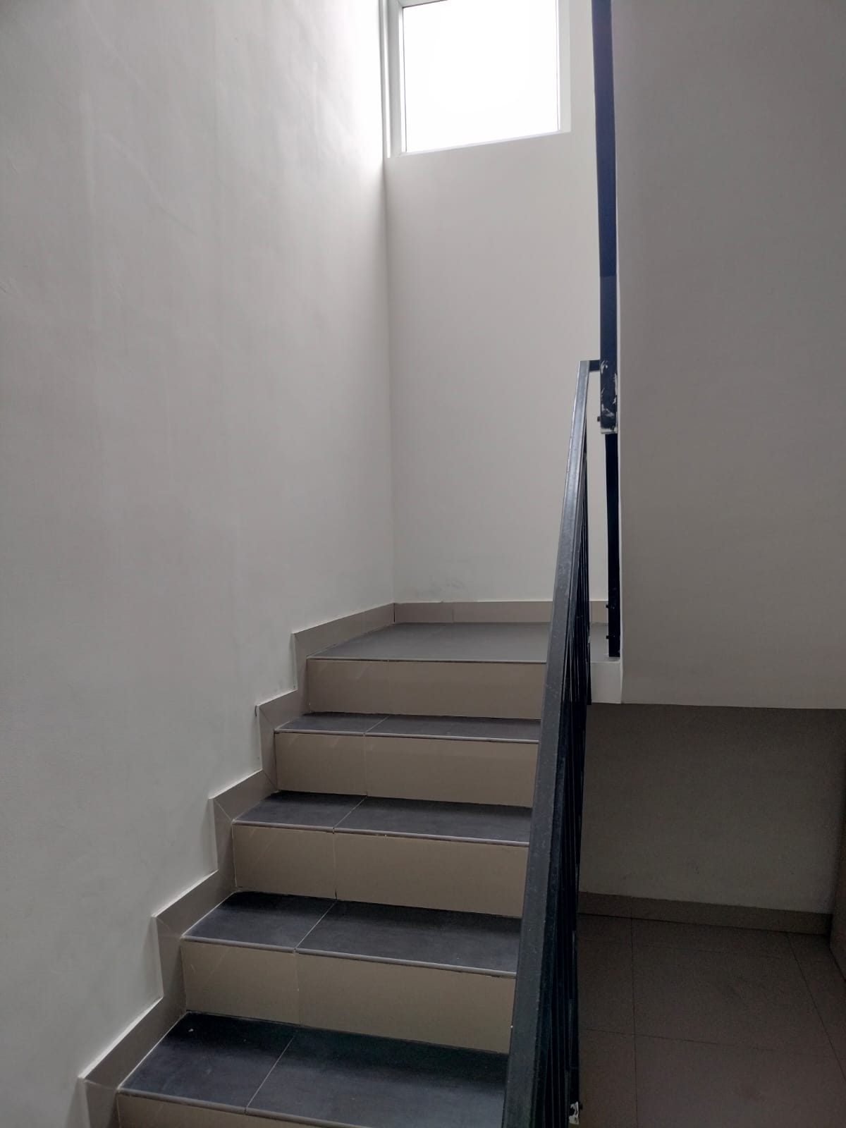 DIJUAL CEPAT RUMAH MINIMALIS TENGAH KOTA