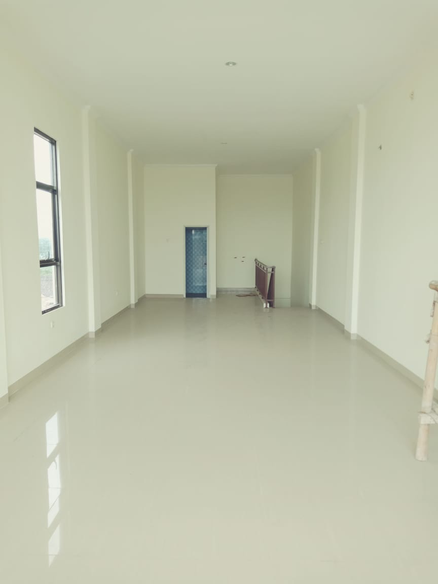 Ruko 3 Lantai Lokasi di Jl. Raya Semplak