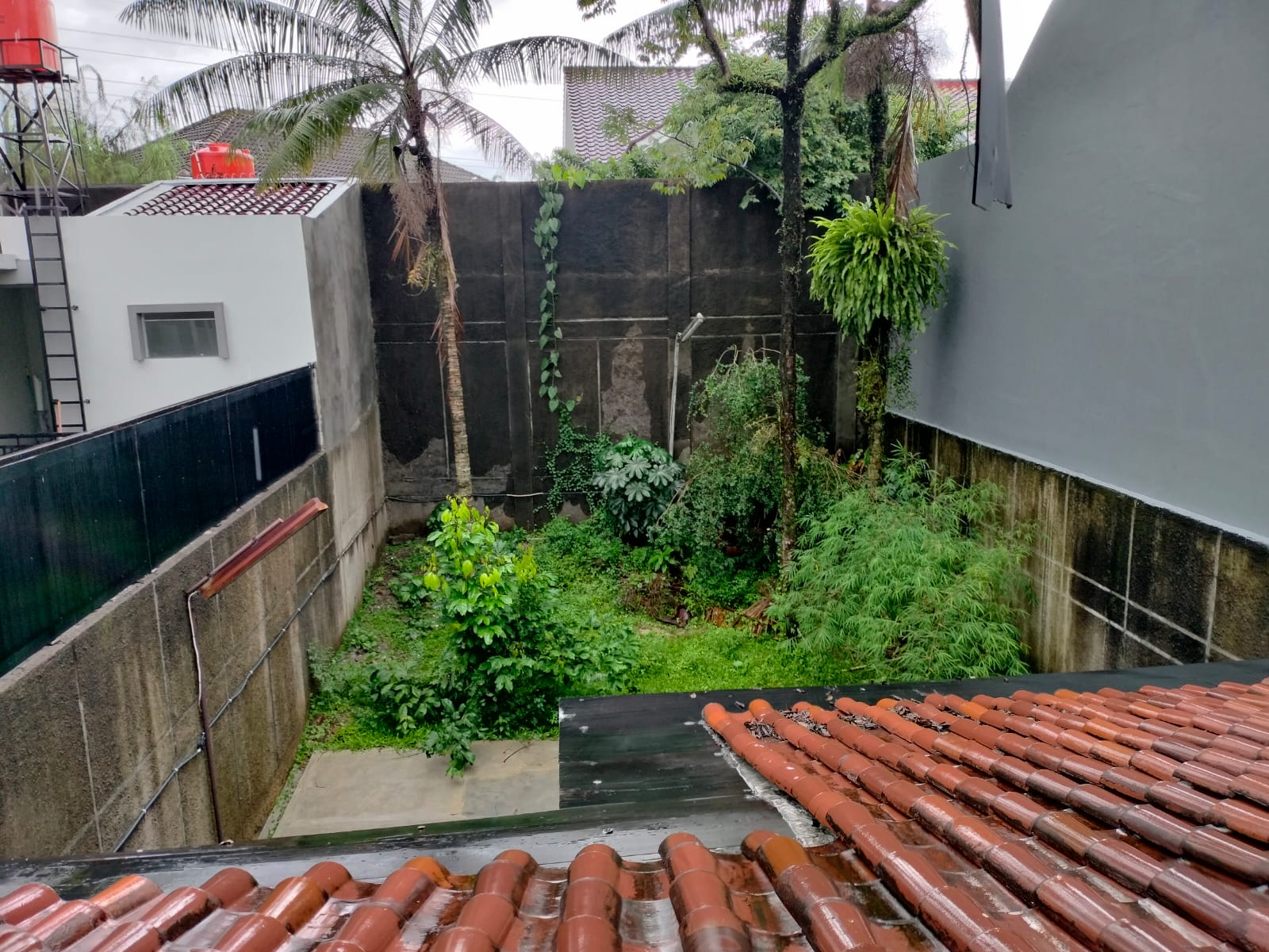 DIJUAL RUMAH LUX DAN MENARIK