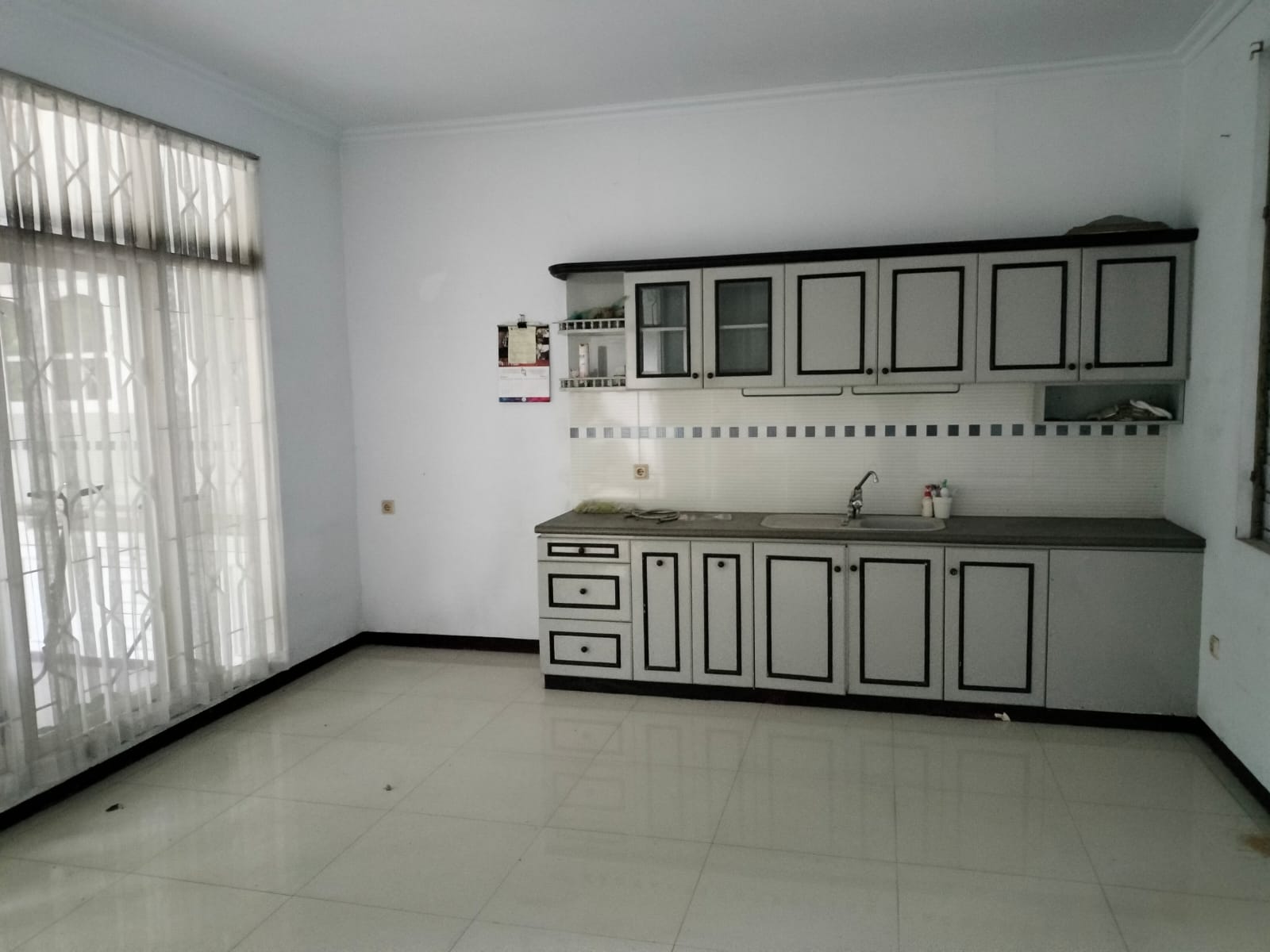 DIJUAL RUMAH LUX DAN MENARIK