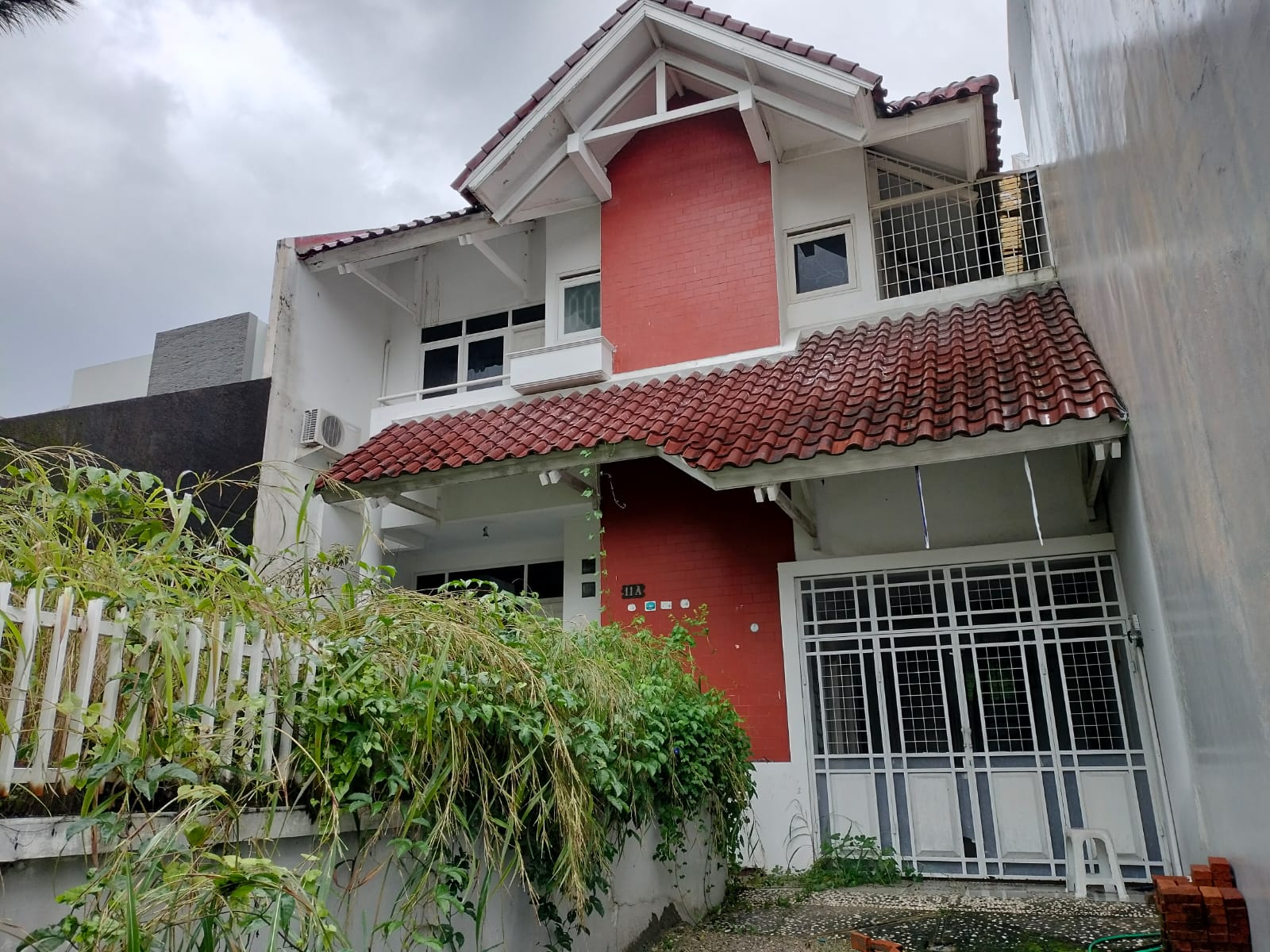 DIJUAL RUMAH LUX DAN MENARIK