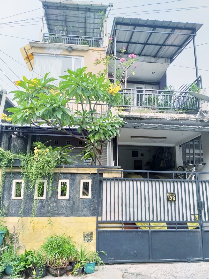 Dijual Rumah 3 Lantai di Bukit Cimanggu City Bogor