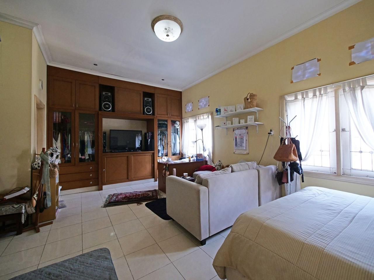 RUMAH MEWAH HARGA DIBAWAH PASAR