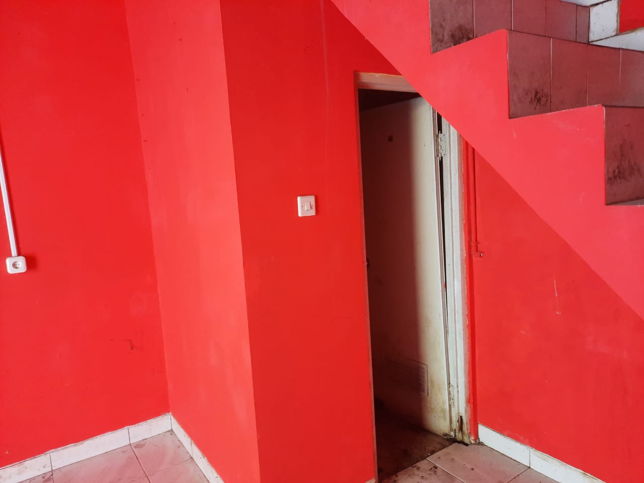 Ruko 2 Lantai Di Pasar Anyar