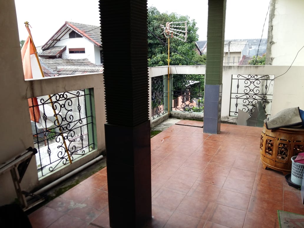 Rumah Minimalis 2 Lantai di Taman Cimanggu
