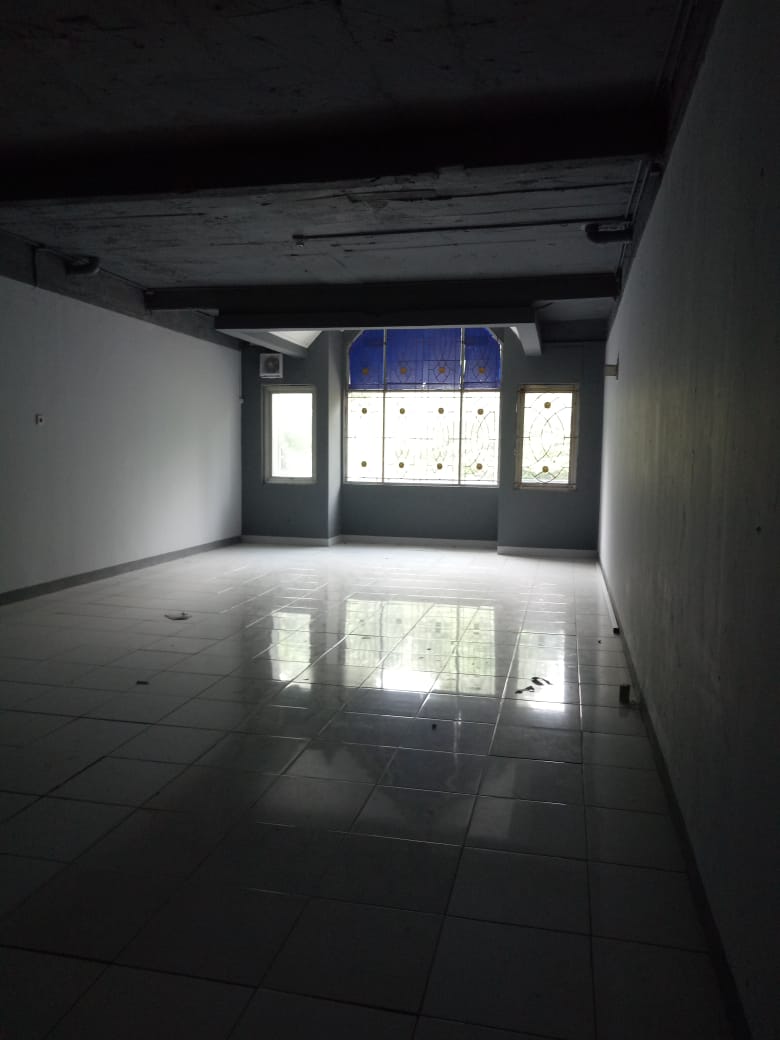 Ruko 2 Lantai Terletak Di Taman Yasmin