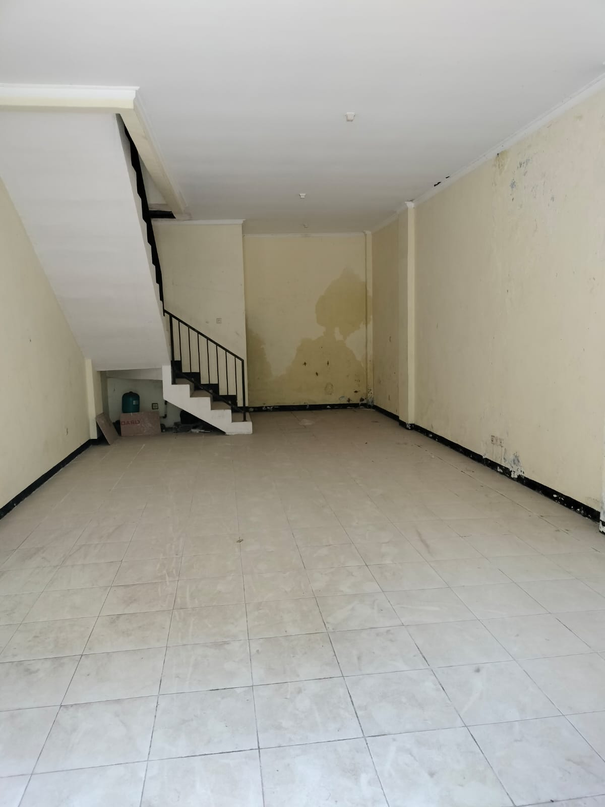 Disewakan Ruko 3 Lantai Lokasi Di Jl Sholeh Iskandar Bogor