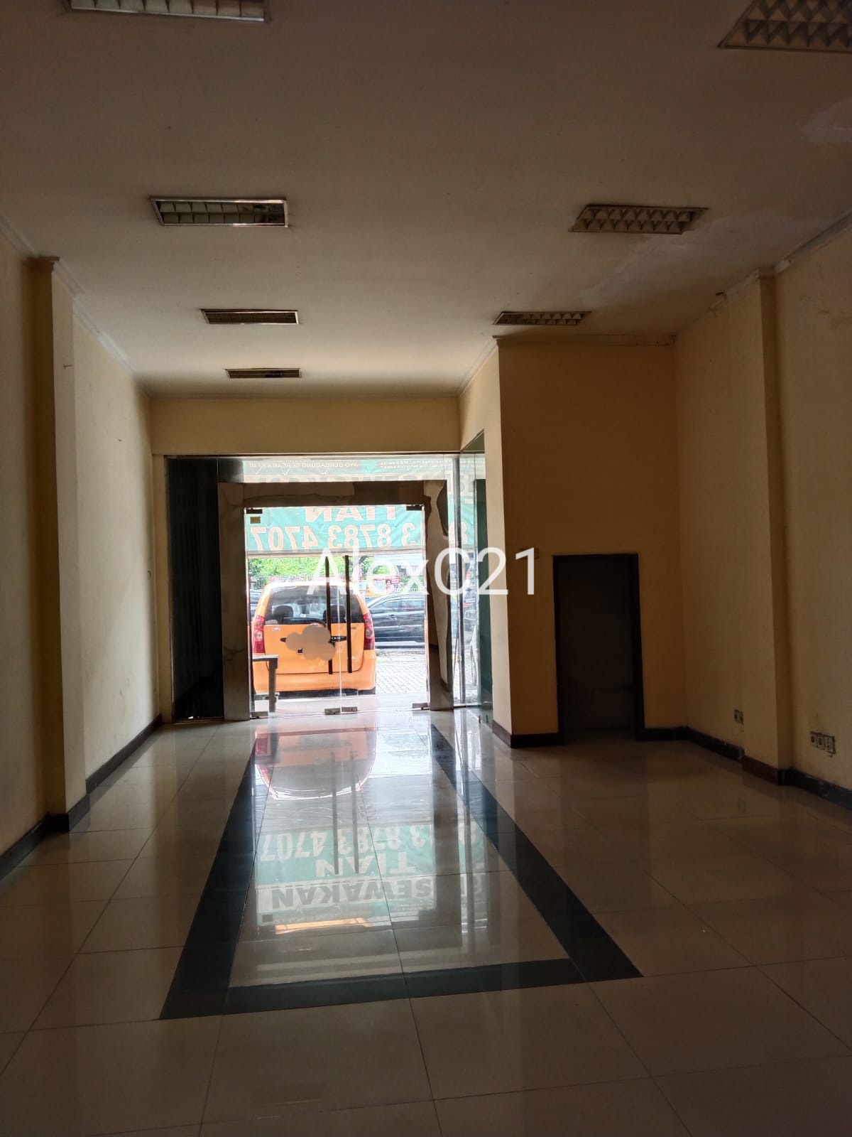 Disewakan Ruko 3 lantai di Cipulir, Cipulir, Kebayoran Lama