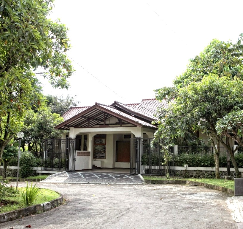 RUMAH ASRI DAN LUAS DI BOGOR