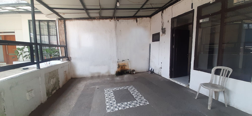 RUMAH DI JALAN SASAK BATU  JATIHANDAP BANDUNG