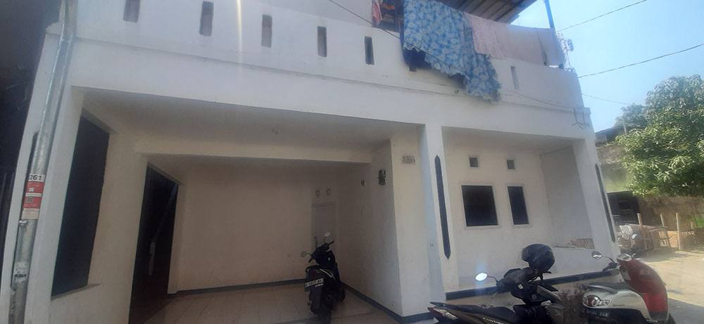 TOWNHOUSE  DI SAYAP JALAN JATIHANDAP BANDUNG