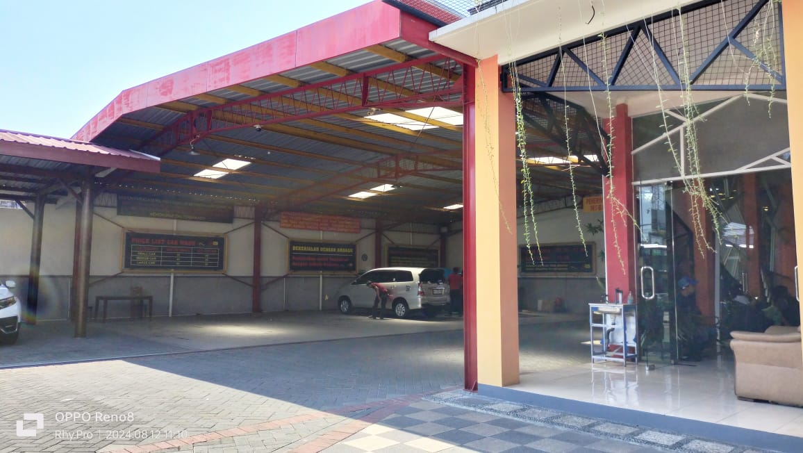 Dijual Tanah Bonus Bangunan Usaha dan Kantor di Jl Tajem Sleman