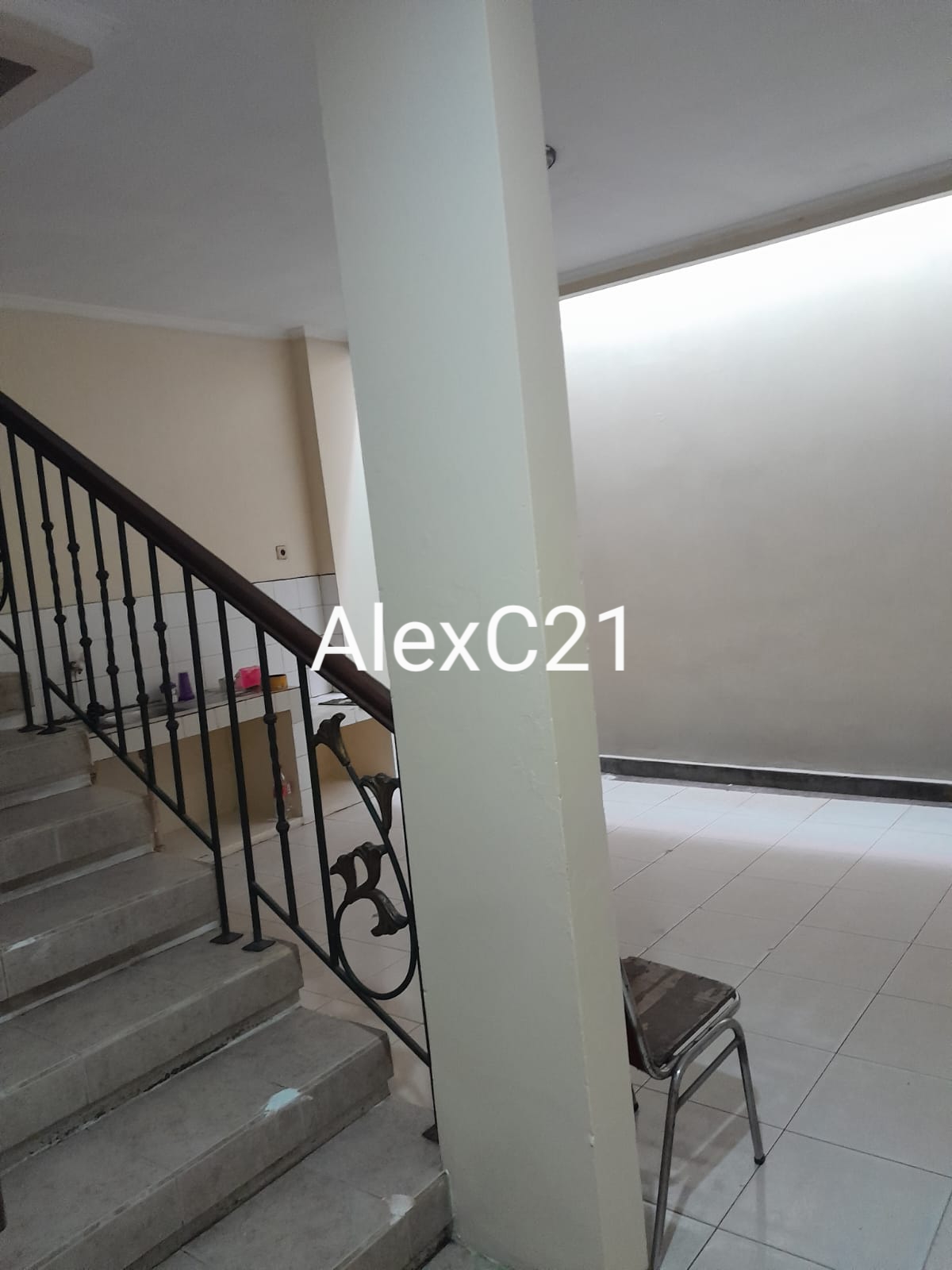 Disewakan Rukan di Kelapa Dua, Kebon Jeruk, Jakarta Barat