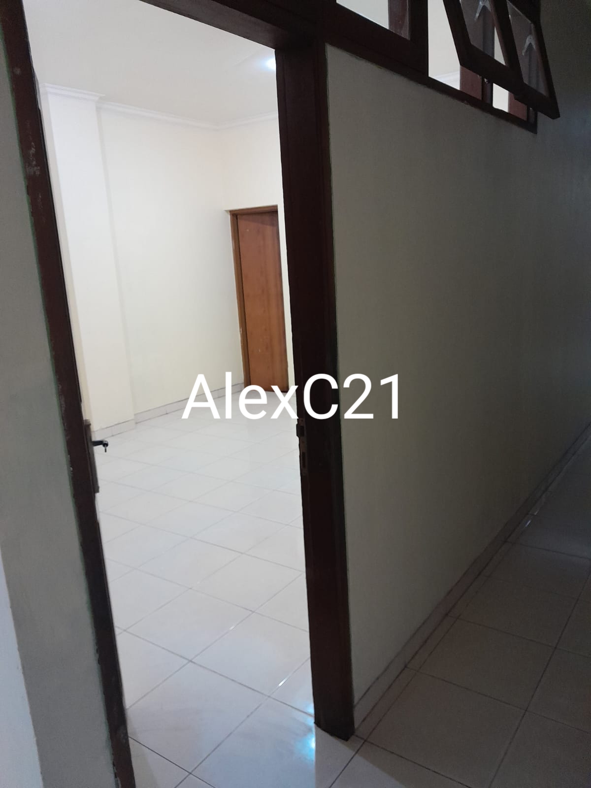 Disewakan Rukan di Kelapa Dua, Kebon Jeruk, Jakarta Barat