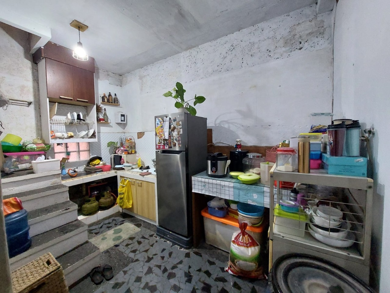 Dijual cepat rumah minimalis strategis di Komplek Panyileukan