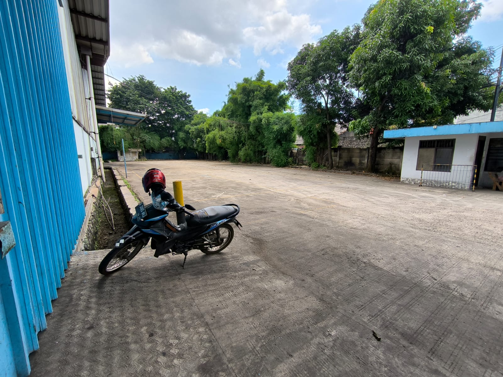 GUDANG JATAKE DISEWAKAN LT 6000 M2 / LB 4445 M2 SIAP PAKAI