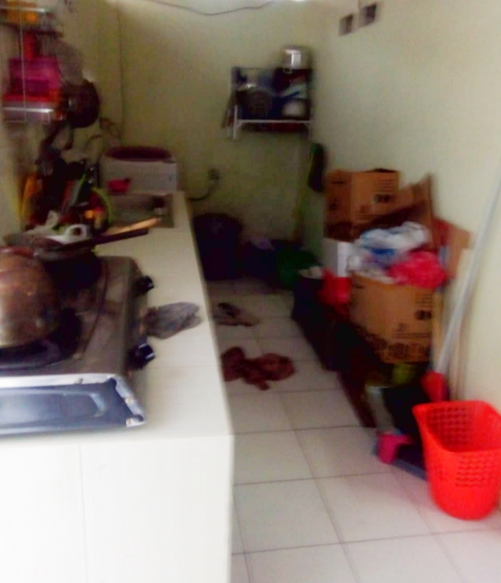 Jual Rumah besar luas second pinggir jln SHM siap huni dan usaha