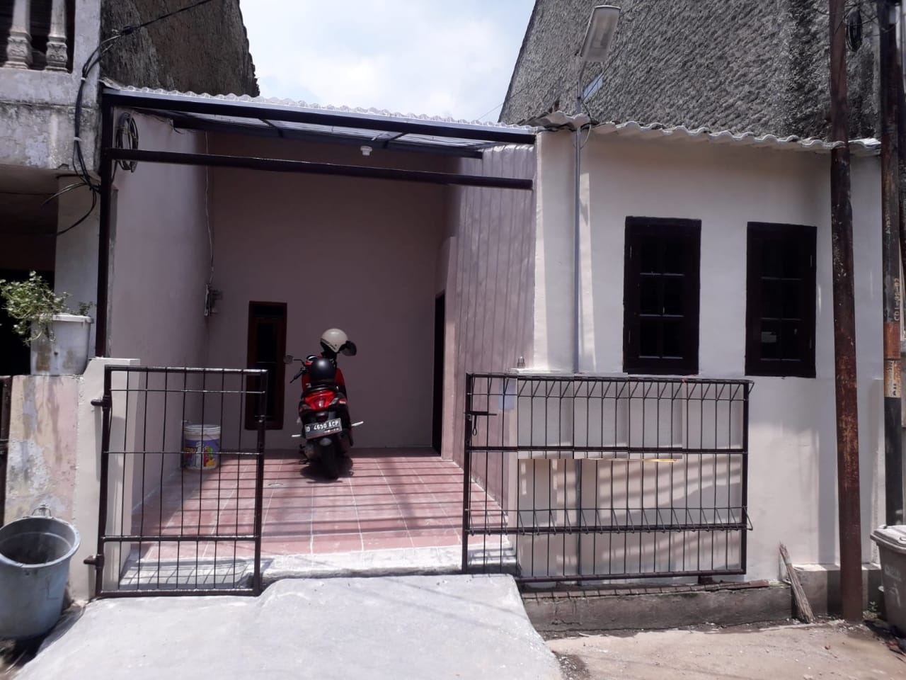 Rumah dijual cepat 300 jutaan di Komplek Bumi Panyileukan