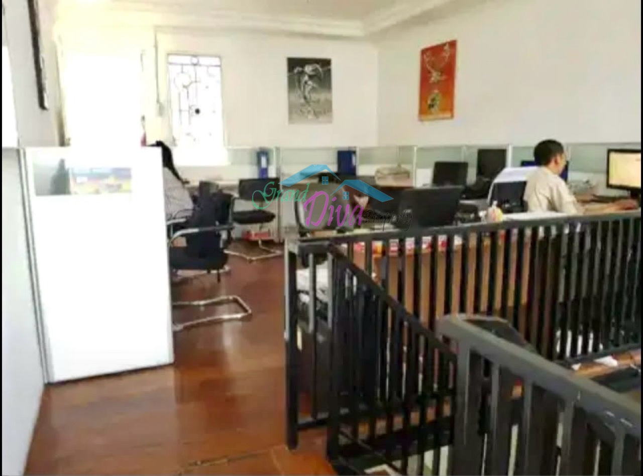 RUMAH KANTOR MODERN MINIMALIS HALF-FURNISHED DI BUKIT CIMANGGU