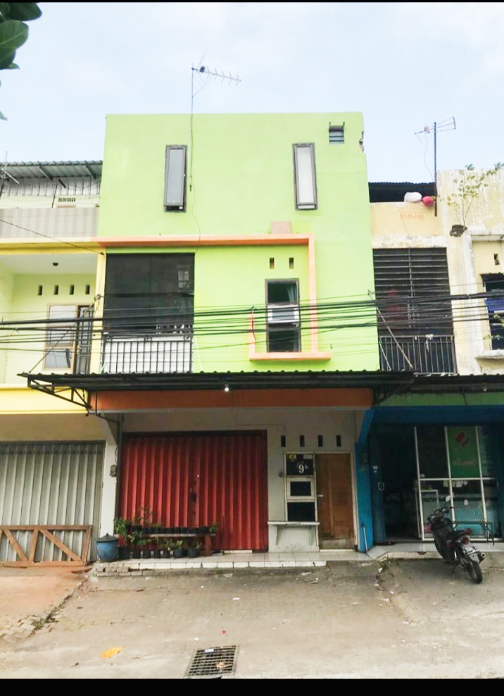 Ruko 3 lantai 4 kamar strategis area bisnis malang