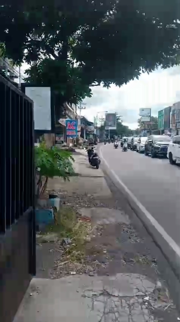 Rumah jl poros ke kota batu malang 2 lantai BU