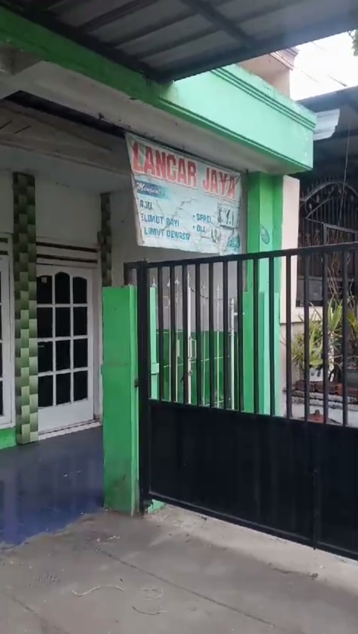 Rumah jl poros ke kota batu malang 2 lantai BU