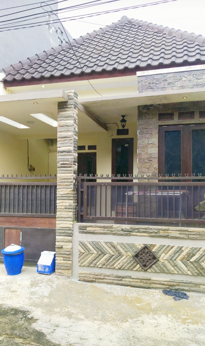 Rumah murah bagus full renov perum regency karangploso Malang