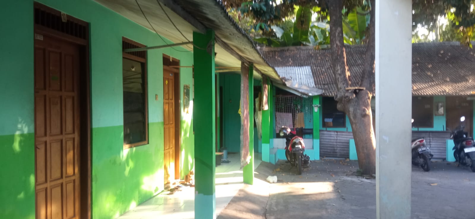 Dijual Cepat Rumah Tinggal Plus Kamar Kost-Kostan