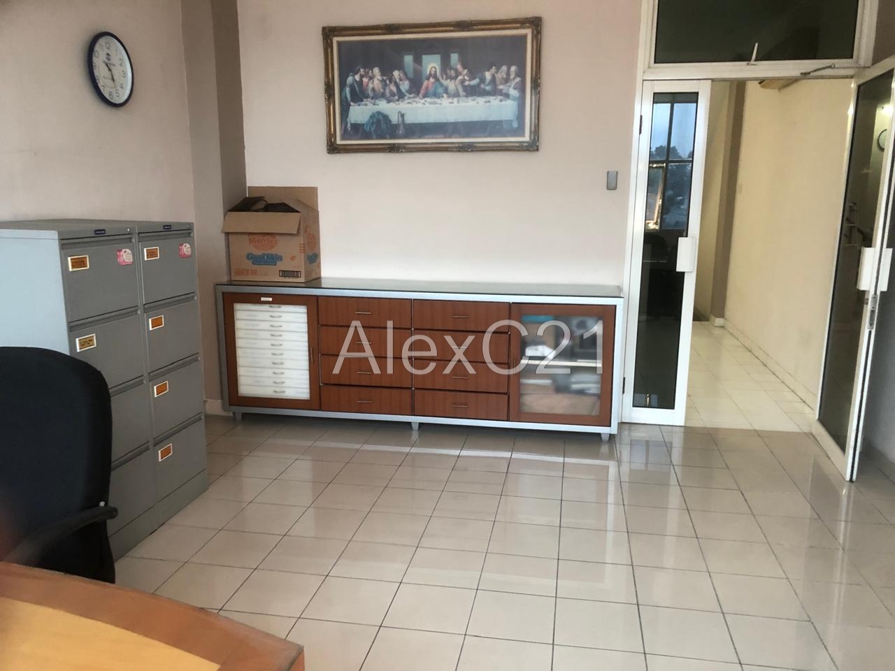 Disewakan ruko 4 lantai diarea Kebon Jeruk, Srengseng, jakbar