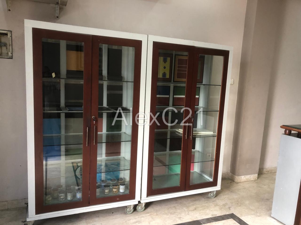 Disewakan ruko 4 lantai diarea Kebon Jeruk, Srengseng, jakbar