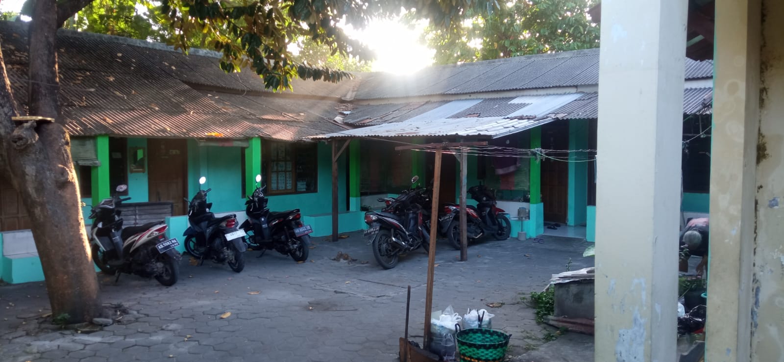 Dijual Cepat Rumah Tinggal Plus Kamar Kost-Kostan