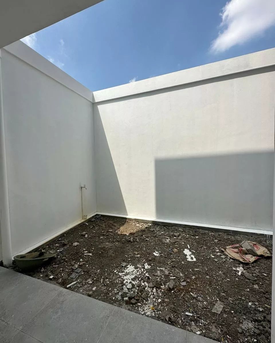 Rumah ready exclusive modern Cipayung Jakarta Timur dekat tol