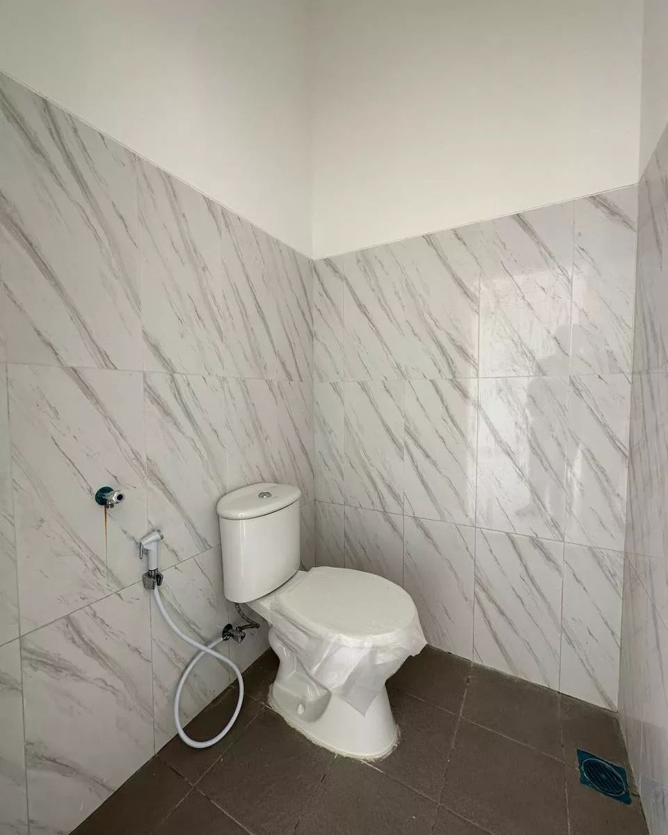 Rumah ready exclusive modern Cipayung Jakarta Timur dekat tol