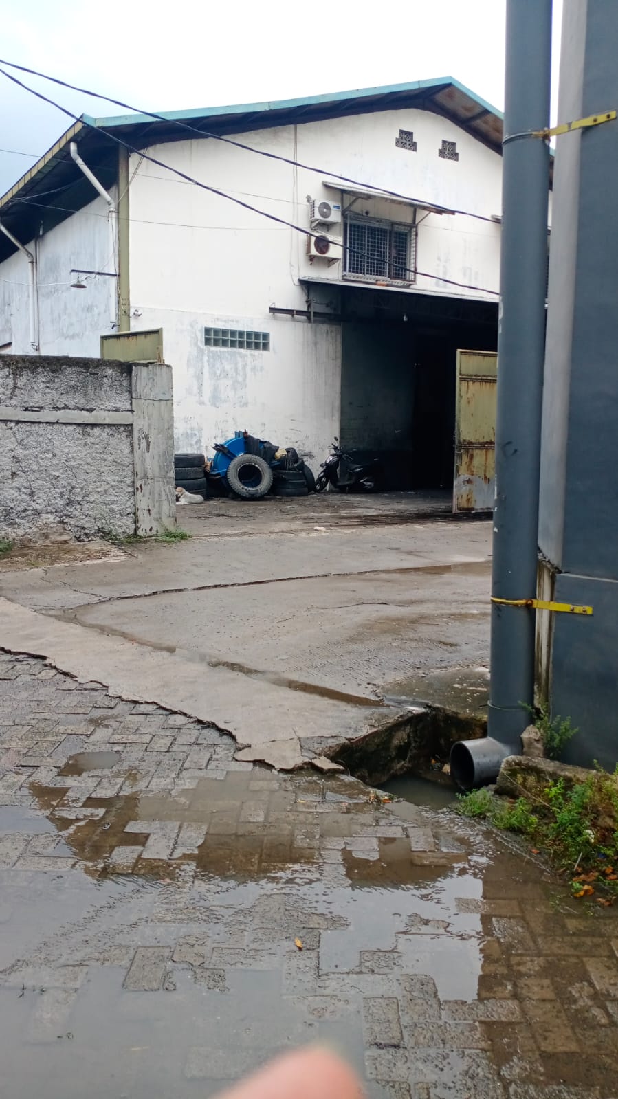 Dijual Gudang Perancis Dadap Luas 1800 m2, Tangerang