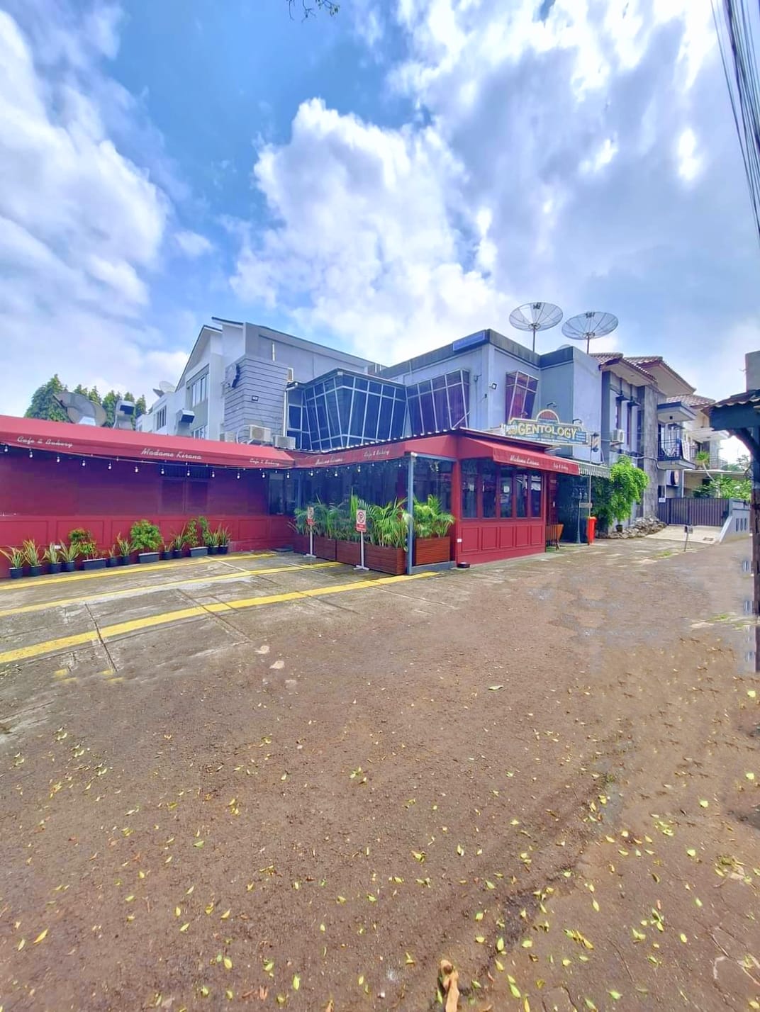 Dijual cepat bangunan usaha di Cipete Jakarta selatan