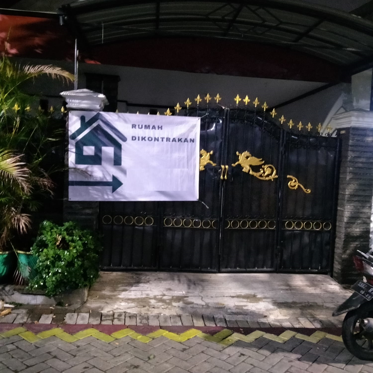 rumah disewakan demak timur surabaya