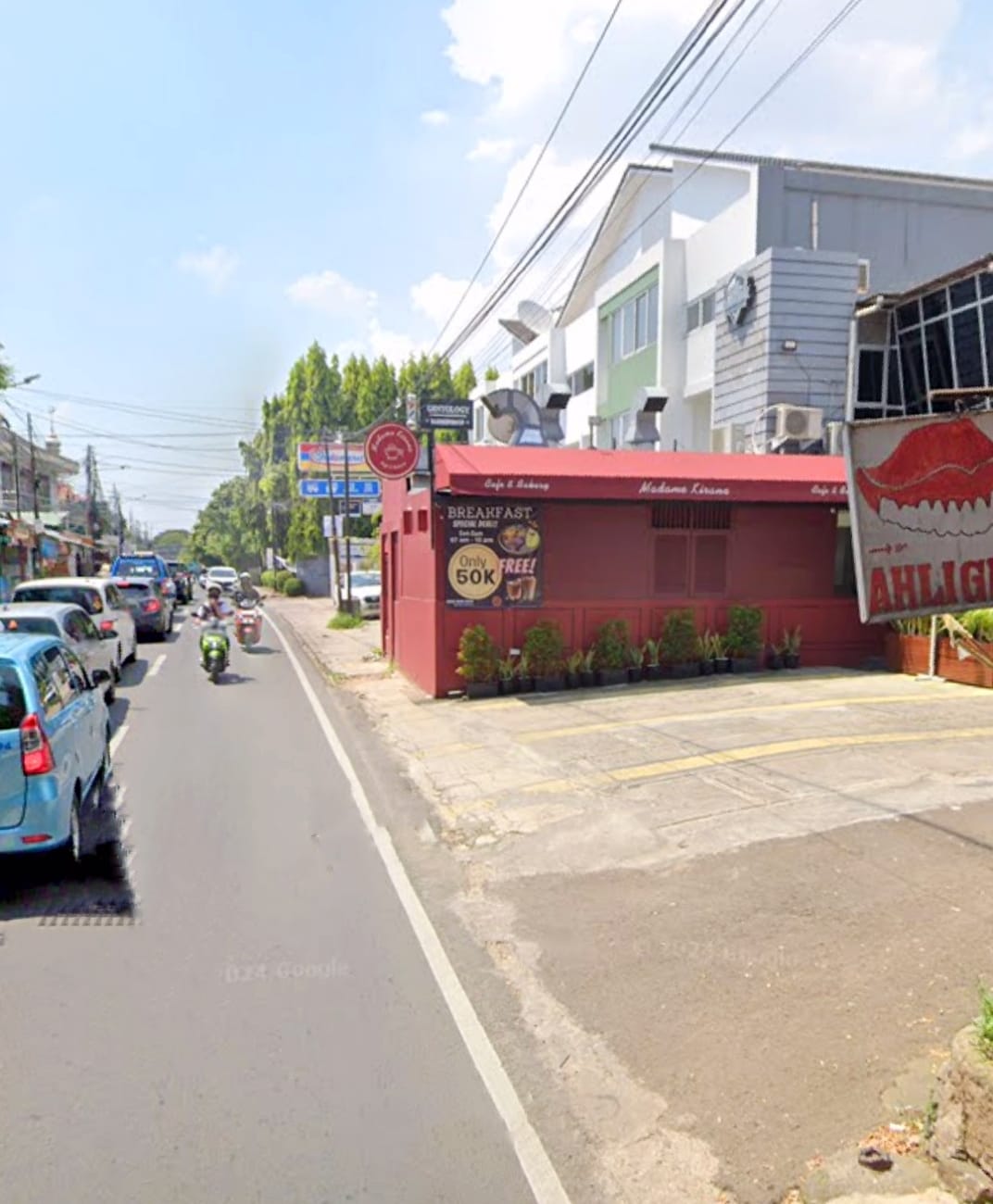 Dijual cepat bangunan strategis untuk usaha di Cipete Jaksel