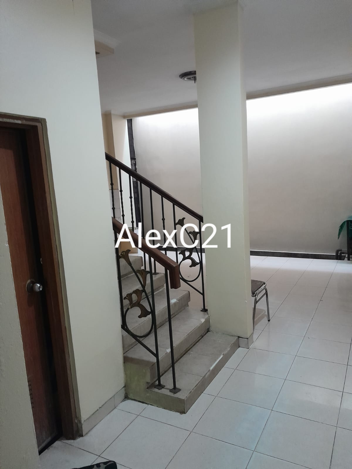 Disewakan Rukan di Kelapa Dua, Kebon Jeruk, Jakarta Barat