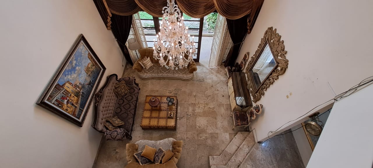 Disewakan rumah cocok utk clinic / kantor di Gandaria, Kebayoran