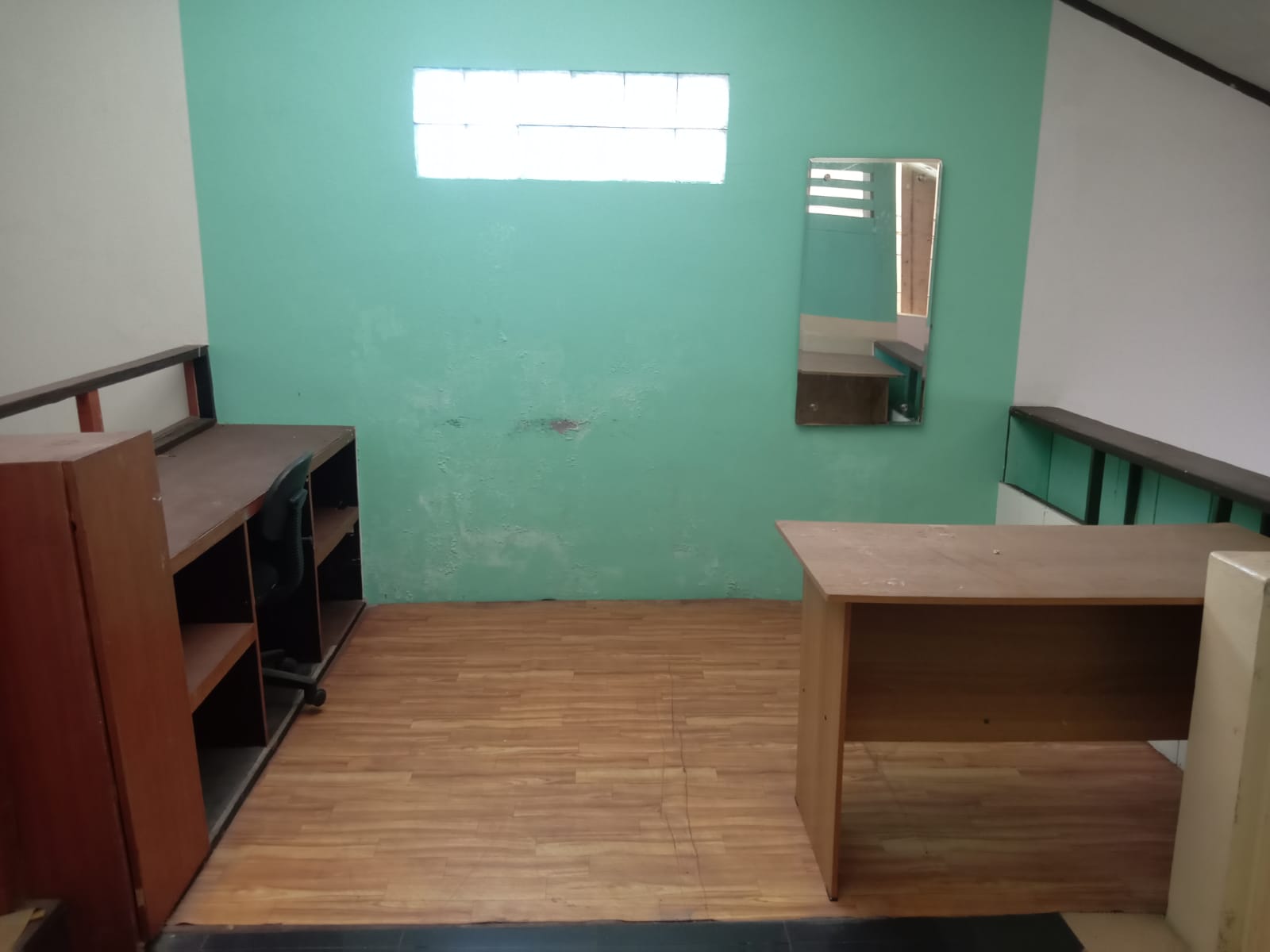 Disewakan rumah dan isinya lokasi strategis di Antapani Bandung