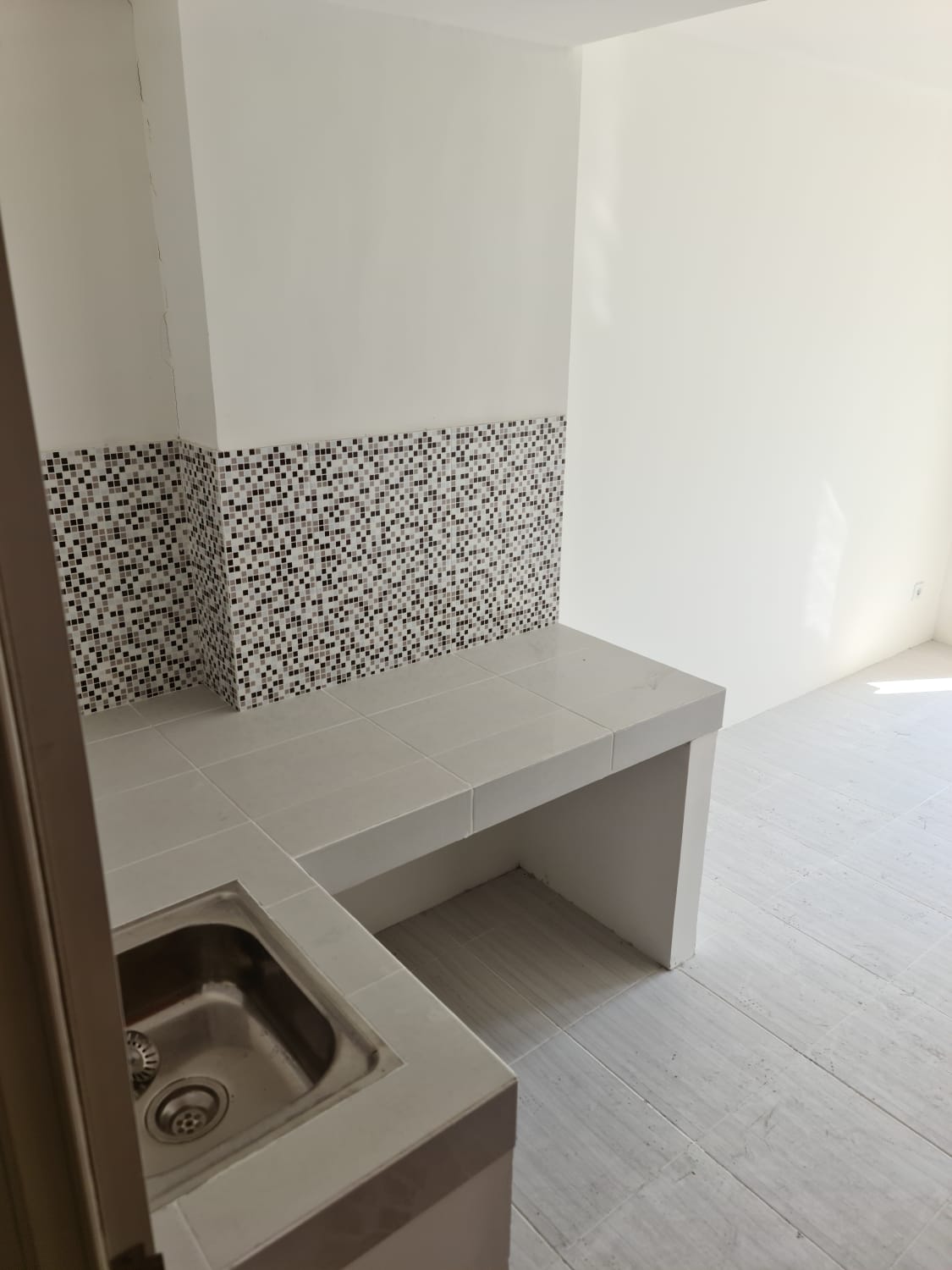 Sewa APARTMENT PUNCAK CBD Tower A Lantai 10 Surabaya