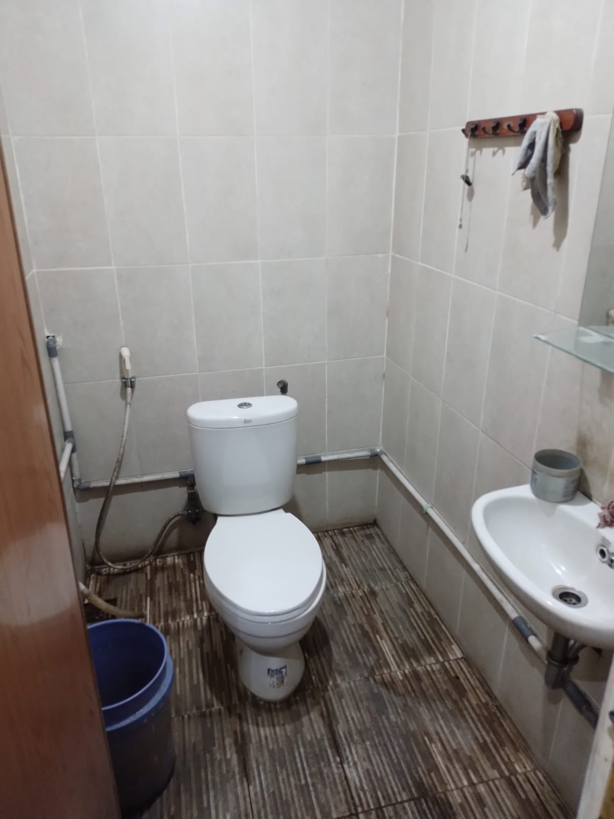 Dijual 2 unit ruko gandeng terhubung di Jl. RS. Fatmawati Raya