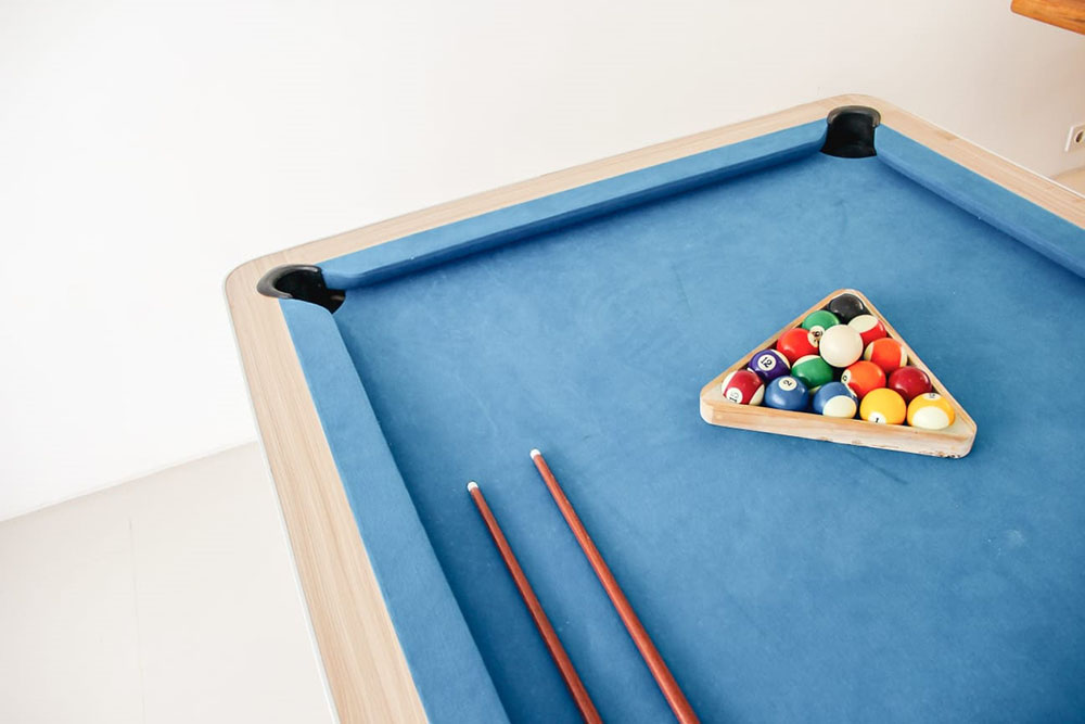 RUMAH MODERN BEACH HOUSE DGN SWIMMING POOL DI RESORT DAGO BDG