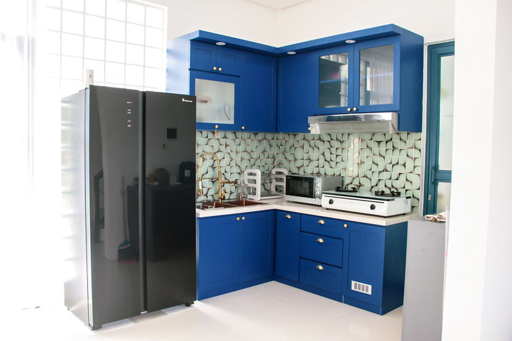 RUMAH GAYA YUNANI MODERN DENGAN SWIMMING POOL DI RESORT DAGO BDG