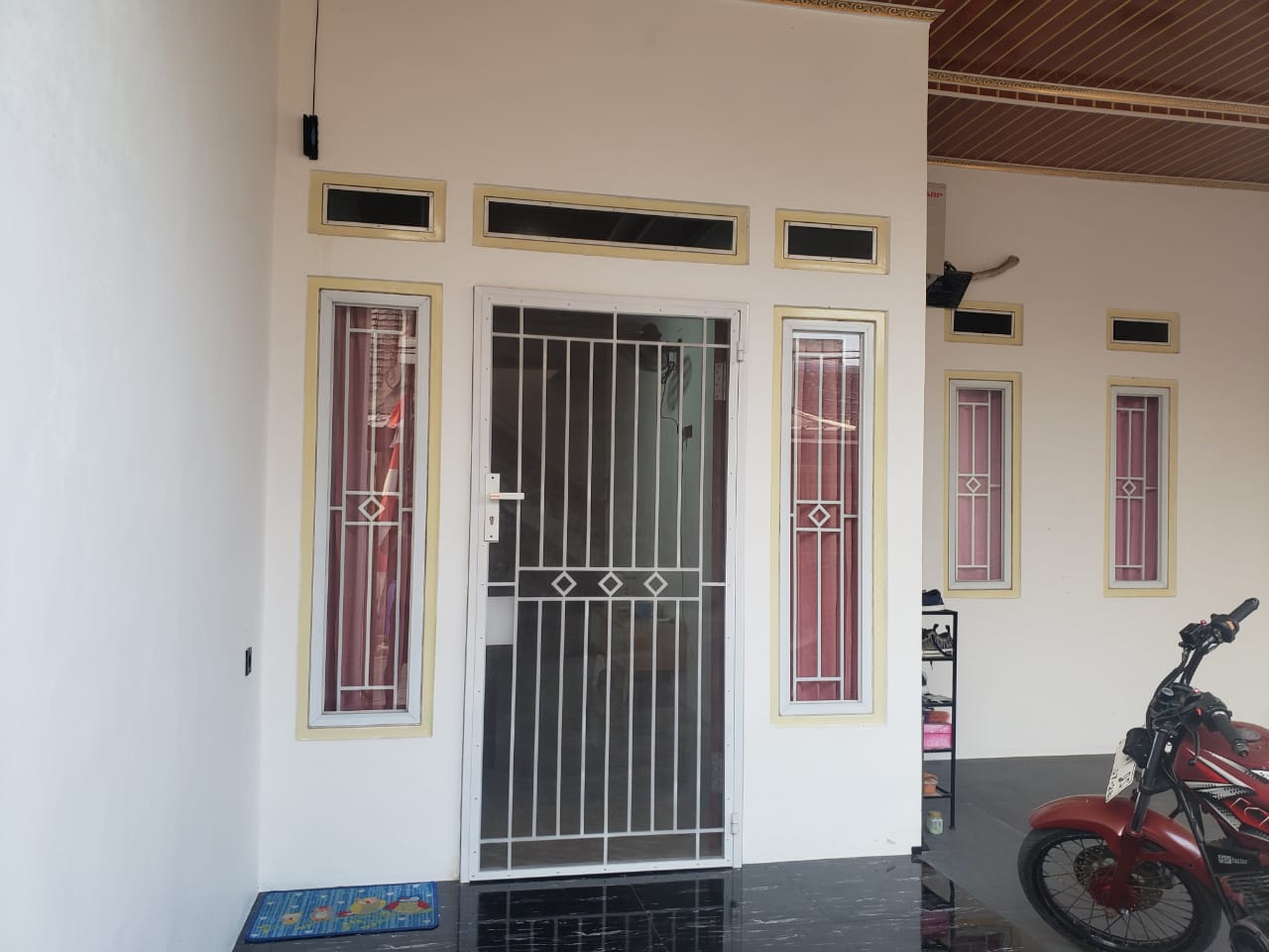 Di jual cepat Rumah baru bangun 2 lantai,villa tangerang indah