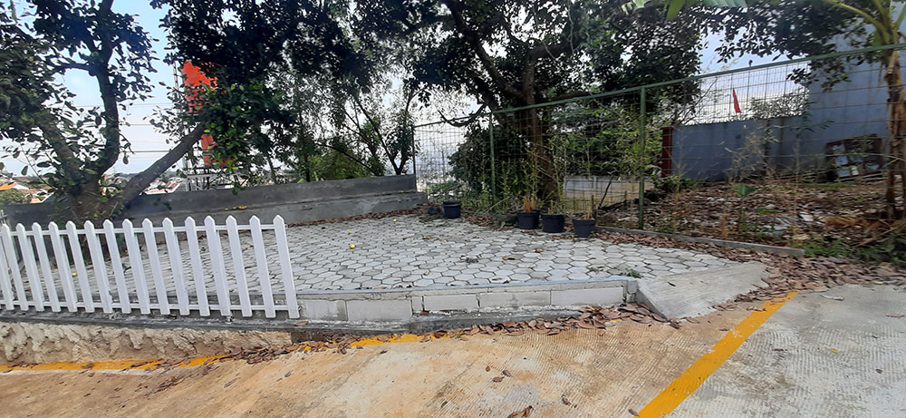 RUMAH GAYA AMERICAN COUNTRY DI JATIHANDAP BANDUNG