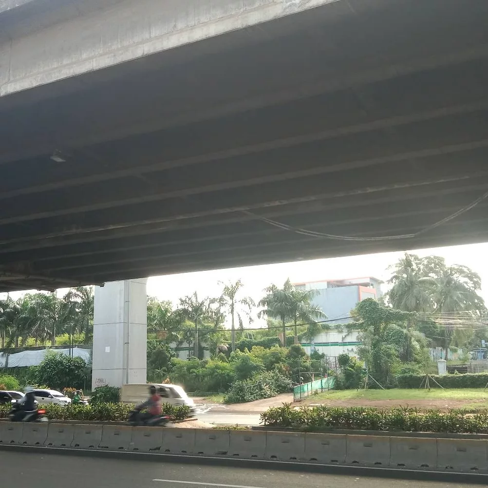 Tanah pinggir jalan besar,siap bangun lokasi Cawang jakarta Timu